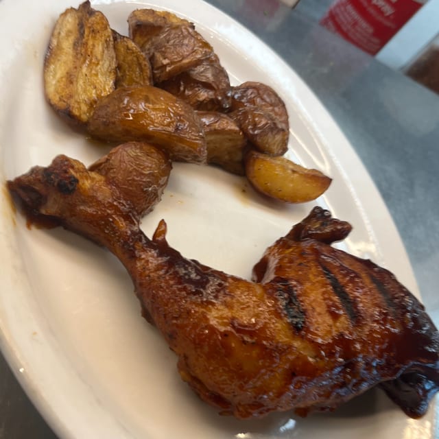 Luncheon Quarter Barbecued Chicken.
