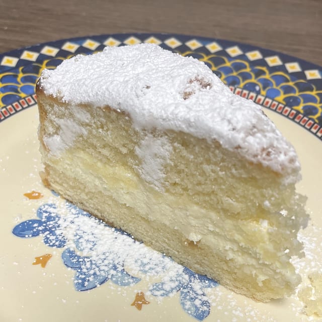 Lemon Cake.