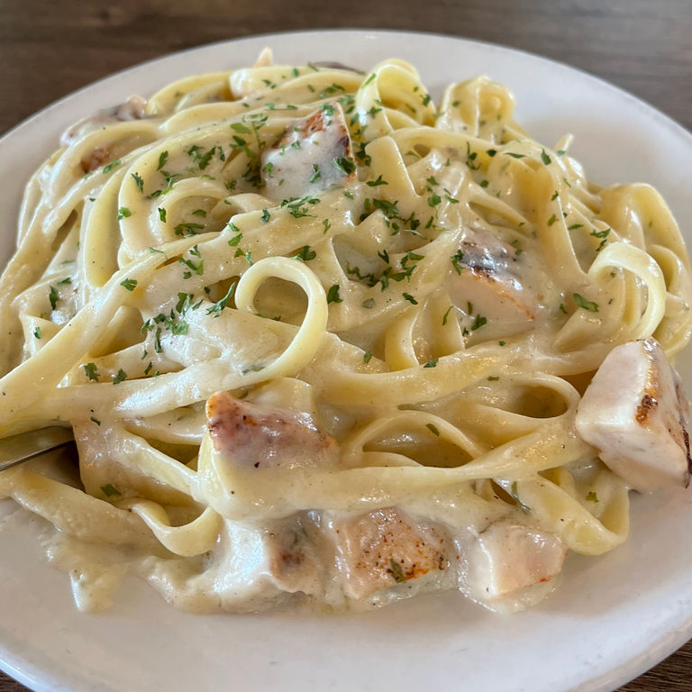 Delicious Chicken Alfredo Awaits