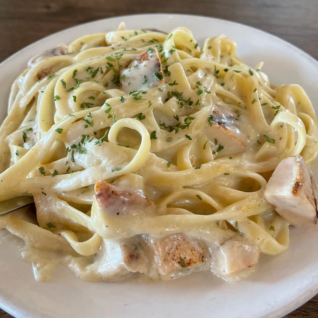 Chicken Alfredo.