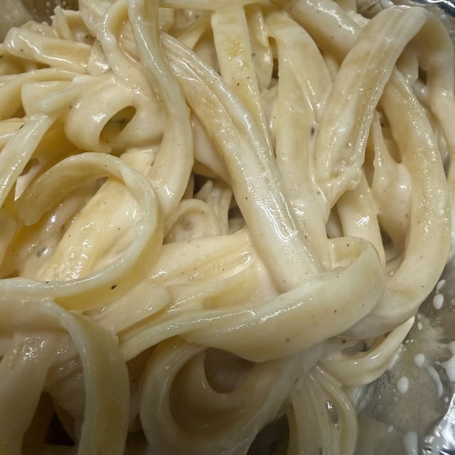 Kids Fettuccini Al Fredo.