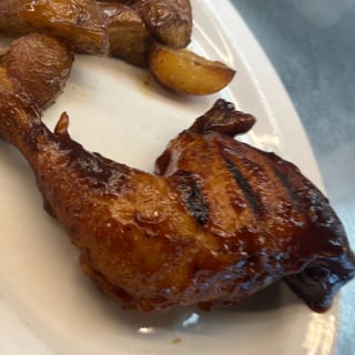 Luncheon Quarter Barbecued Chicken