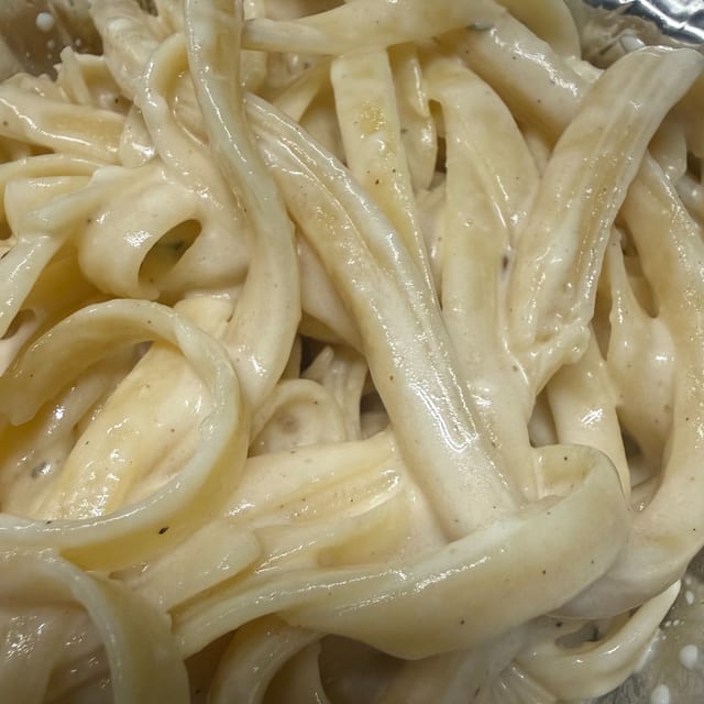 Kids Fettuccine Alfredo.